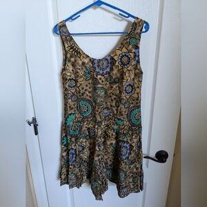 Vintage Floral Pattern Romper M